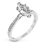 ENGAGEMENT RING IN PLATINUM WITH DIAMONDS