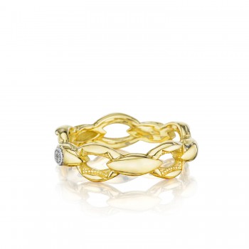 Crescent Links Ring in Yellow Gold